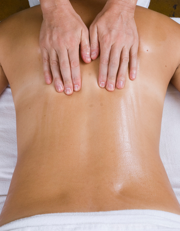 Sırt Bakımı İzmir | Pakalın Güzellik